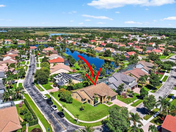 1210 NW 193rd Ave, Pembroke Pines FL 33029