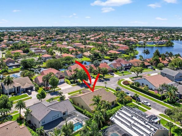 1210 NW 193rd Ave, Pembroke Pines FL 33029