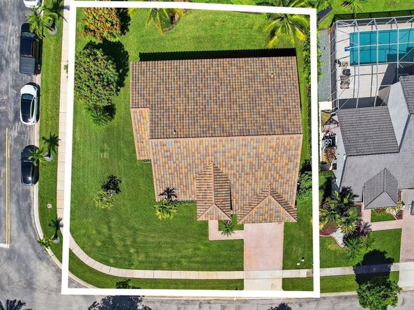 1210 NW 193rd Ave, Pembroke Pines FL 33029