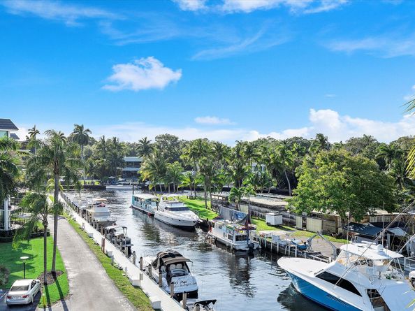 1201 River Reach Dr 403, Fort Lauderdale FL 33315