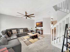 6010 N Golden Beauty Ln, Tamarac FL 33321