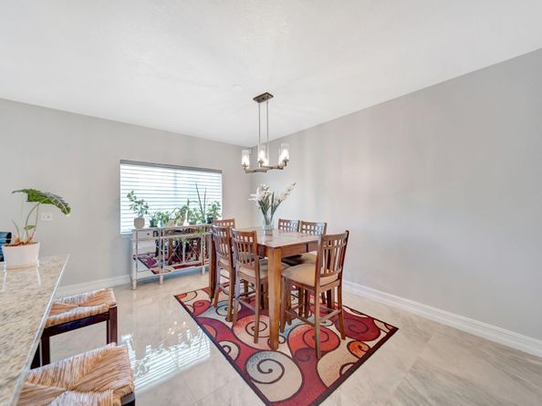 6010 N Golden Beauty Ln, Tamarac FL 33321