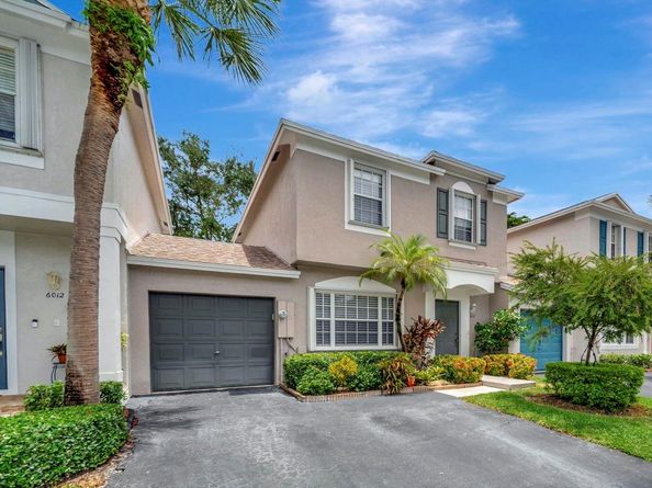 6010 N Golden Beauty Ln, Tamarac FL 33321