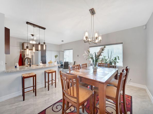 6010 N Golden Beauty Ln, Tamarac FL 33321