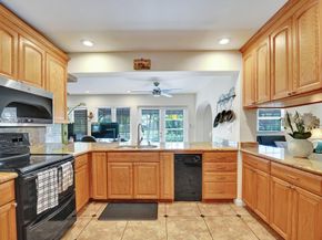 10402 NW 5th Mnr, Plantation FL 33324