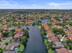 10402 NW 5th Mnr, Plantation FL 33324