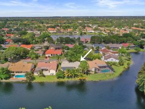 10402 NW 5th Mnr, Plantation FL 33324