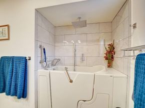 10402 NW 5th Mnr, Plantation FL 33324