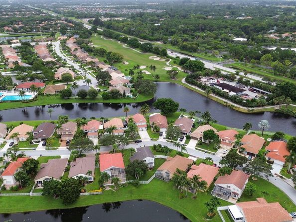 6219 Grand Cypress Circle, Lake Worth FL 33463