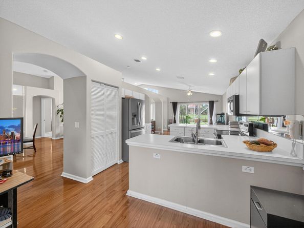 6219 Grand Cypress Circle, Lake Worth FL 33463