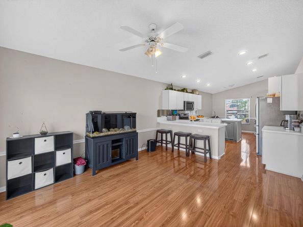 6219 Grand Cypress Circle, Lake Worth FL 33463