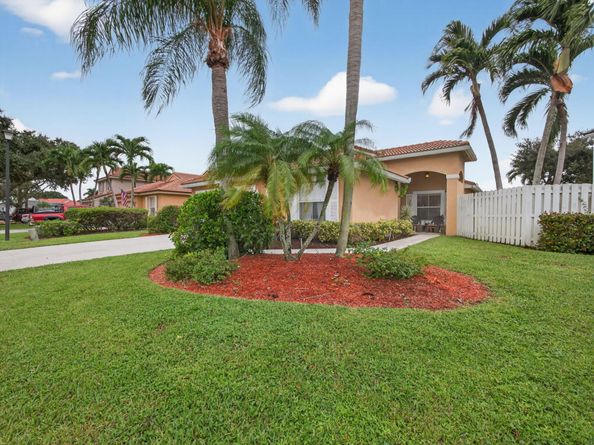 6219 Grand Cypress Circle, Lake Worth FL 33463