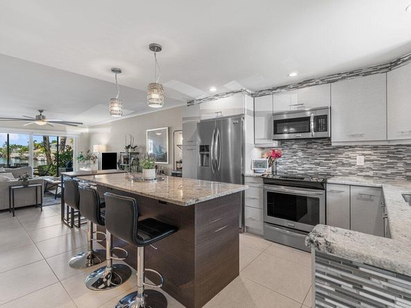 2311 NE 36th Street 1a, Lighthouse Point FL 33064