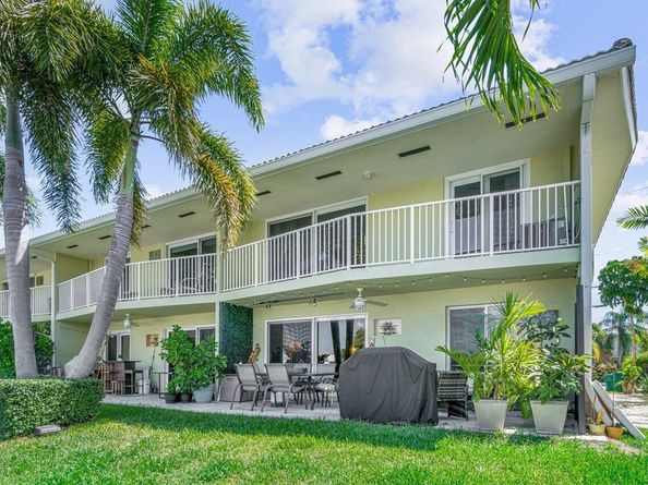 2311 NE 36th Street 1a, Lighthouse Point FL 33064