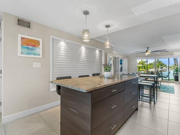 2311 NE 36th Street 1a, Lighthouse Point FL 33064