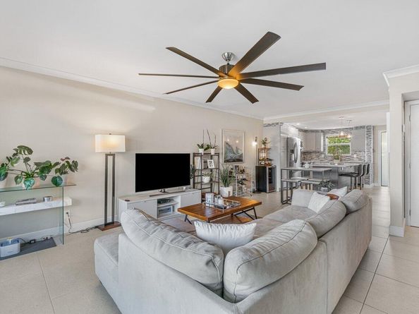 2311 NE 36th Street 1a, Lighthouse Point FL 33064