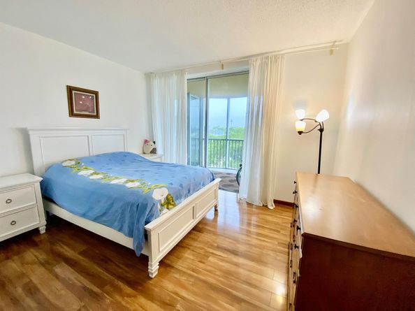 1750 NE 191st Street 600, Miami FL 33179