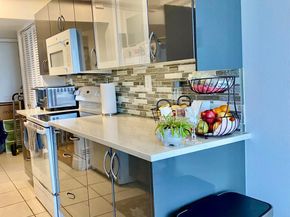 1750 NE 191st Street 600, Miami FL 33179