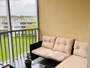 1750 NE 191st Street 600, Miami FL 33179