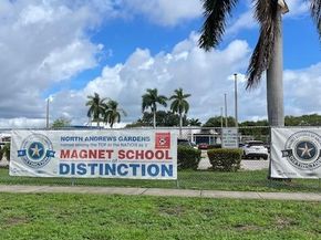 221 NE 57th St, Oakland Park FL 33334