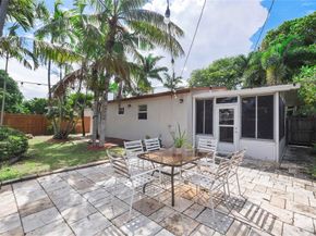 221 NE 57th St, Oakland Park FL 33334