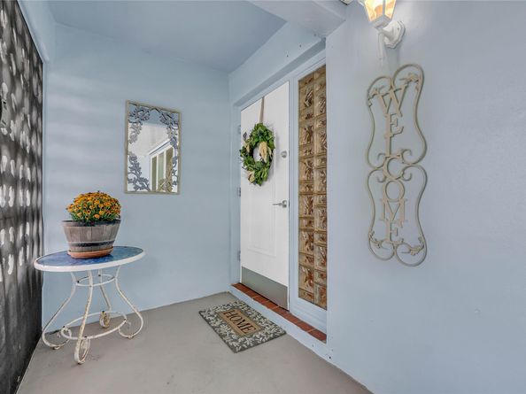 6202 NW 70th Ave, Tamarac FL 33321