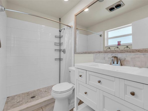 6202 NW 70th Ave, Tamarac FL 33321