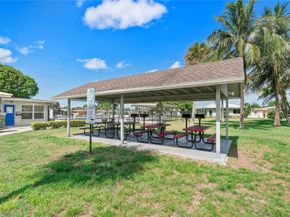 6202 NW 70th Ave, Tamarac FL 33321
