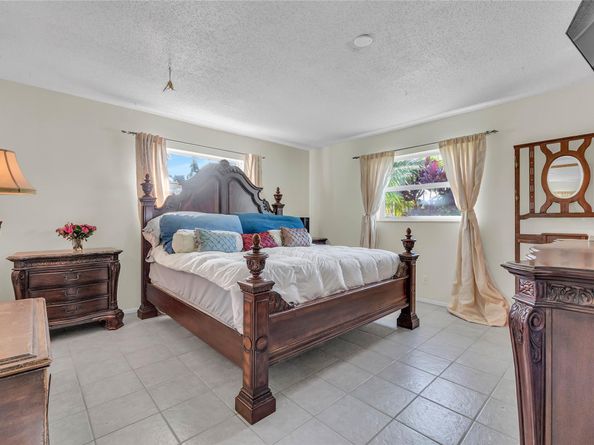 6202 NW 70th Ave, Tamarac FL 33321