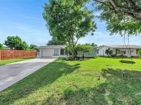 6202 NW 70th Ave, Tamarac FL 33321