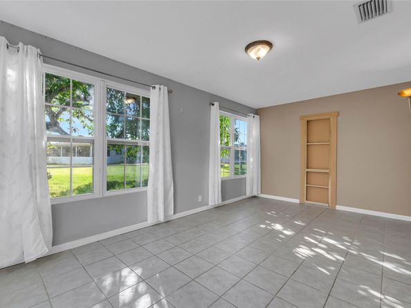 6202 NW 70th Ave, Tamarac FL 33321