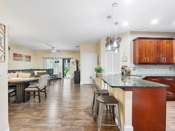 1273 SW 48th Ter, Deerfield Beach FL 33442