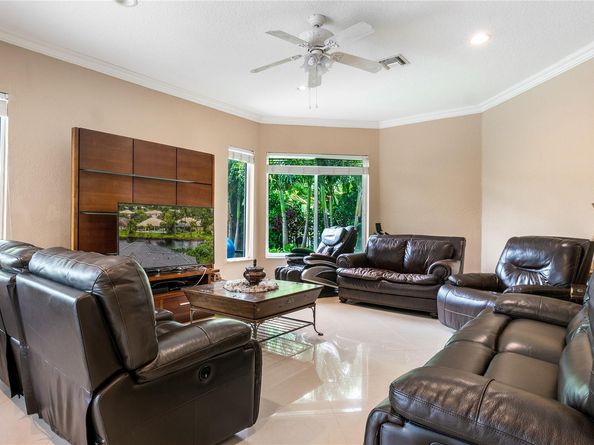 10982 NW 70th Ct, Parkland FL 33076