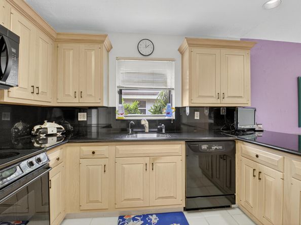 20432 Woodbridge Lane, Boca Raton FL 33434