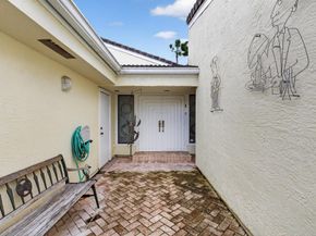 20432 Woodbridge Lane, Boca Raton FL 33434