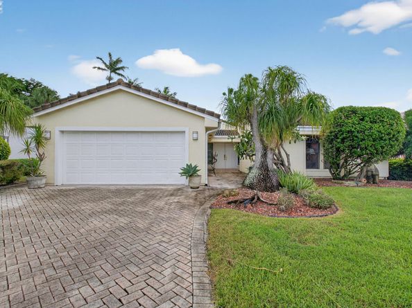 20432 Woodbridge Lane, Boca Raton FL 33434