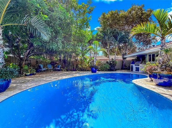 5930 NE 15th Ave, Fort Lauderdale FL 33334