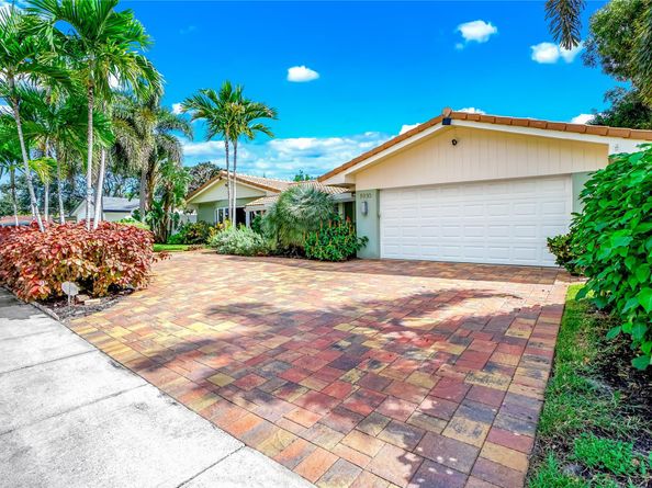 5930 NE 15th Ave, Fort Lauderdale FL 33334