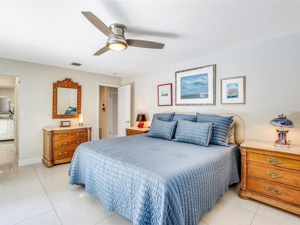 5930 NE 15th Ave, Fort Lauderdale FL 33334