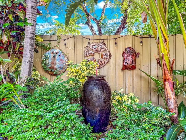 5930 NE 15th Ave, Fort Lauderdale FL 33334
