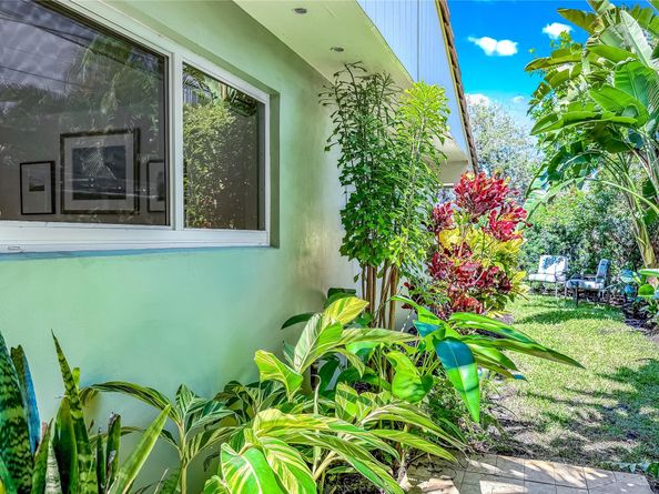 5930 NE 15th Ave, Fort Lauderdale FL 33334