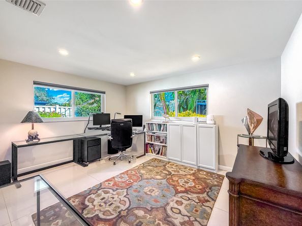 5930 NE 15th Ave, Fort Lauderdale FL 33334