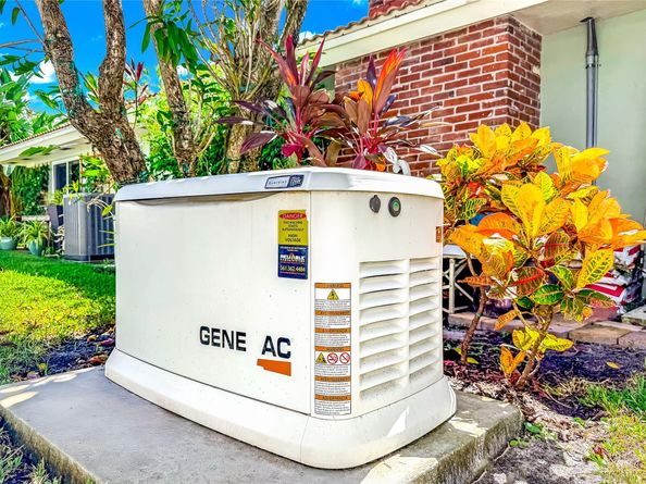 5930 NE 15th Ave, Fort Lauderdale FL 33334