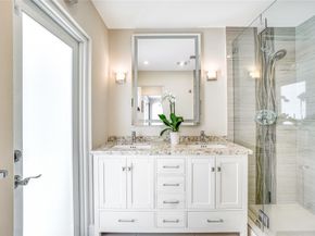 5930 NE 15th Ave, Fort Lauderdale FL 33334