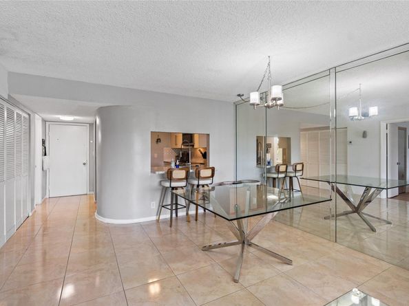 3955 N Nob Hill Rd 307, Sunrise FL 33351