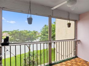 3955 N Nob Hill Rd 307, Sunrise FL 33351