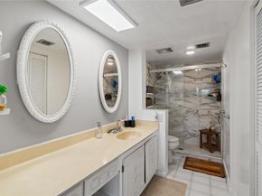 3955 N Nob Hill Rd 307, Sunrise FL 33351