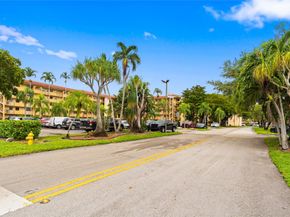 3955 N Nob Hill Rd 307, Sunrise FL 33351