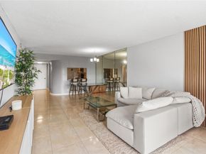 3955 N Nob Hill Rd 307, Sunrise FL 33351