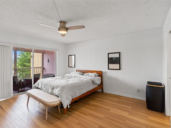 3955 N Nob Hill Rd 307, Sunrise FL 33351
